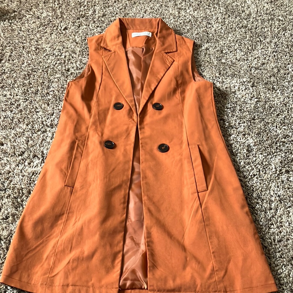 Girls sleeveless jacket